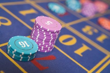 Wolf Gold free spins bonus round on fomo19 login